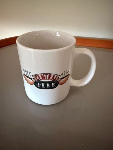 Vintage 1990s Friends official Warner bros mug