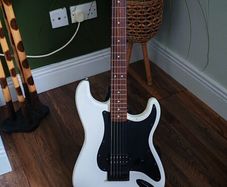 Squier Strat