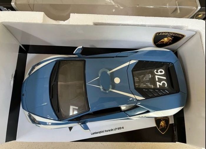 Lamborghini Huracan LP 610-4 Polizia 1/18 Burago Rare