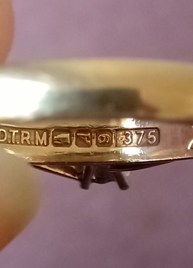 Vintage 9ct gold diamond solitaire ring size K