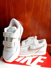 Girl's NIKE runners NEW size UK 9.5 and UK 10