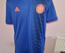 Colombia 2018/19 Jersey - Large size