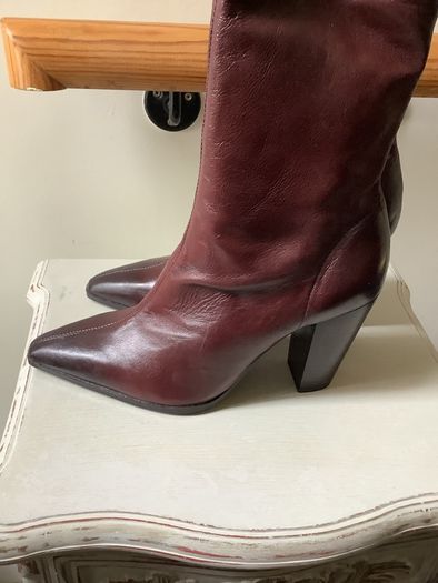 Zara boors, new, size 6