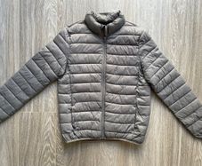 Grey Puffa Jacket: 33-34 (10-12yrs)