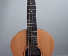 Guitar Lowden