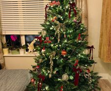 7ft Christmas tree