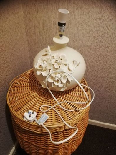 desk or table lamp