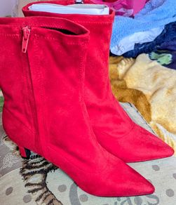Brand new Red suede Ankle boots size UK 8