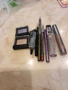 Mixed  Eye Shadow  & Eye Liner - New .
