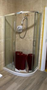 Quadrant Double door shower