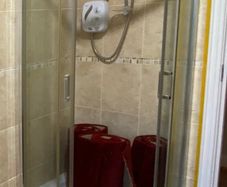 Quadrant Double door shower