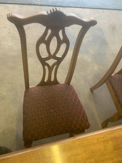 Oak dining table & 6 chairs