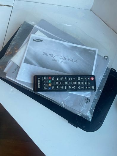 Blu- ray  DVD player