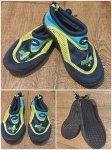 Boy's Water Shoes. Size Junior 10