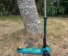 Kid's Maxi Micro Scooter LED