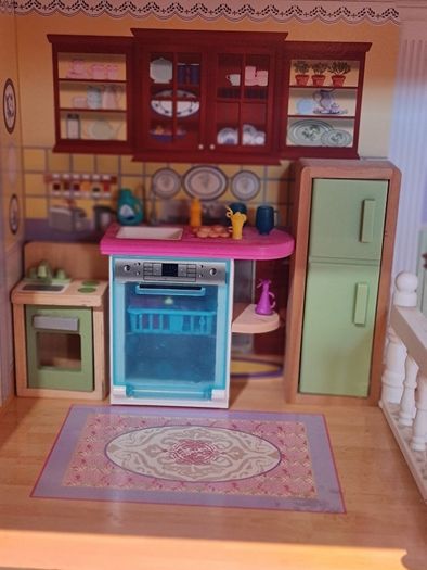 Dolls play house