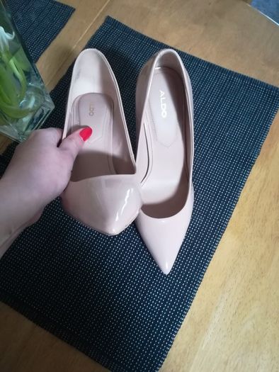 Aldo elegant stilettos in beige color