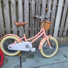 Girls 12-inch bike with basket