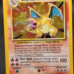 Charizard 4/102 Base Set Vintage Pokemon card