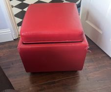 Footrest/storage