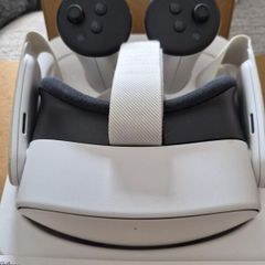 Meta Quest 3s VR Headset [Boxed]
