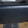 Hairdressing chair Image 3