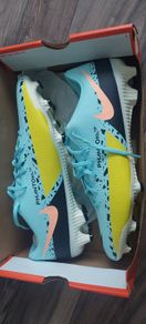 Soccer shoes uk12