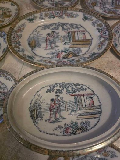antique dinner set