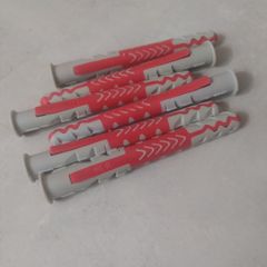 6x Long Nylon Wall Plugs