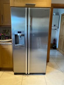 Samsung American fridge freezer