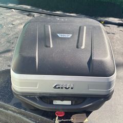 givi top box