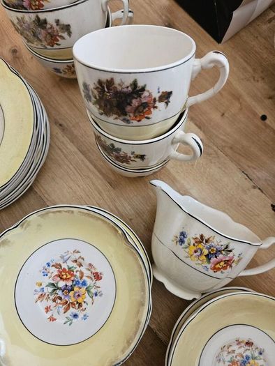 Johnson Bros Pareek China Tea Set