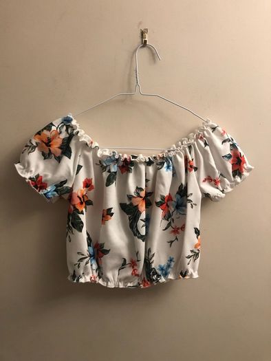 Floral top (age 12-13)