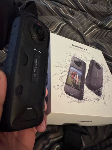 Insta360 X4