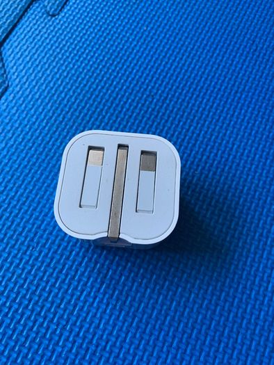 Genuine Apple 20W USB-C Power Adapter / Fast Charger (UK Plug, Model A2305)