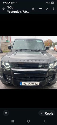 Land Rover Defender 2024