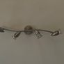 4 LED Ceiling Spotlights on a curved bar. Image 7