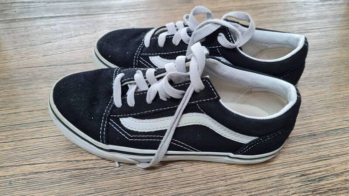 Vans size 2