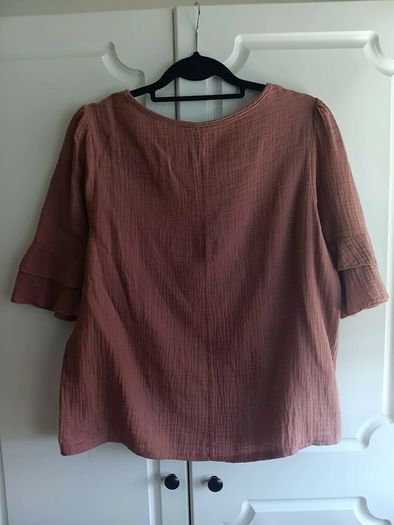 Cotton Blouse with front tie.