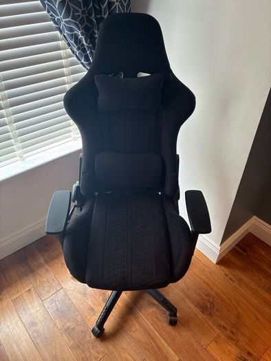 Jysk Stauning Desk & Gaming Chair Nibe (black)