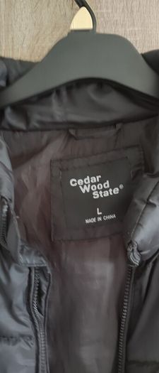 CEDAR WOOD Men's black warm vest like new worn once size L