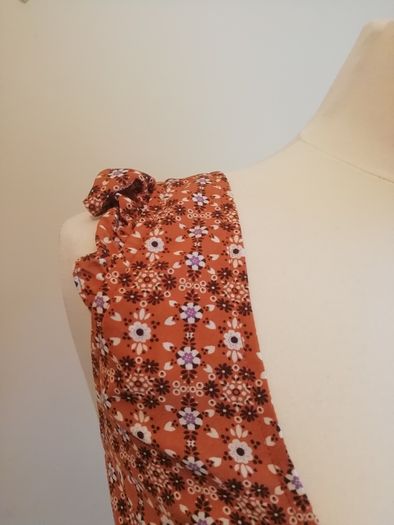 Ladies Mizzelle Floral Top Size 8 New Without Tags