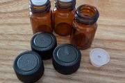 amber mini essential oil bottles X10, new