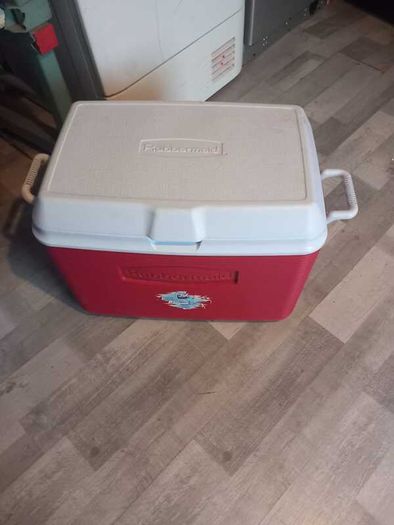 Cooler box