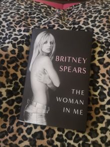 Britney Spears - Meghan Merkel Books