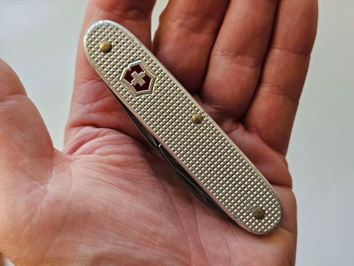 Victorinox Pioneer Electrician Alox Swiss Army Knife