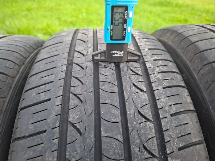 16" Genuine Ford Alloys with tyres