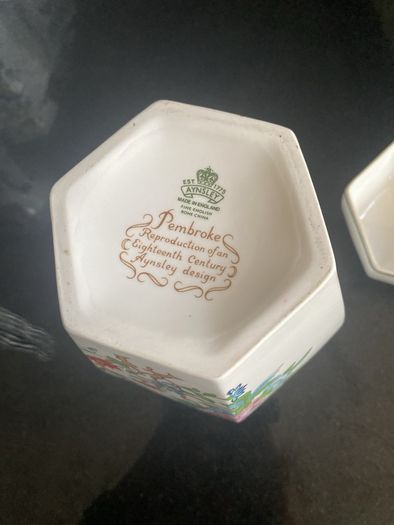 Aynsley  Pembroke large Lidded canister