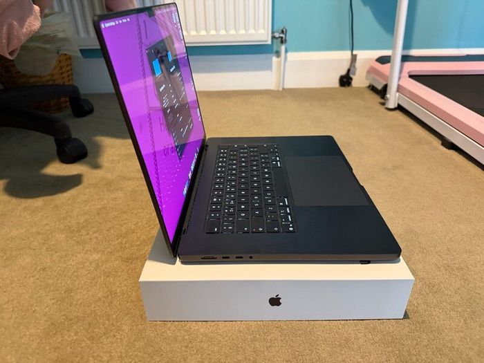 MacBook Pro M5 Max (16 inch) 128GB 2TB