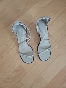 ladies sandals